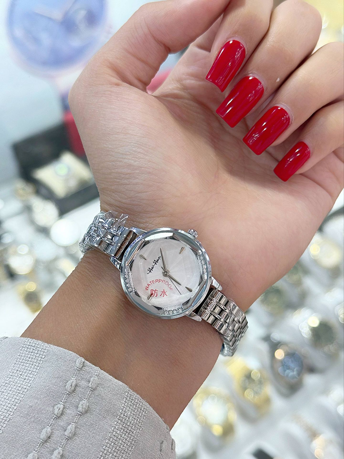 ساعت زنانه شیک و جذاب