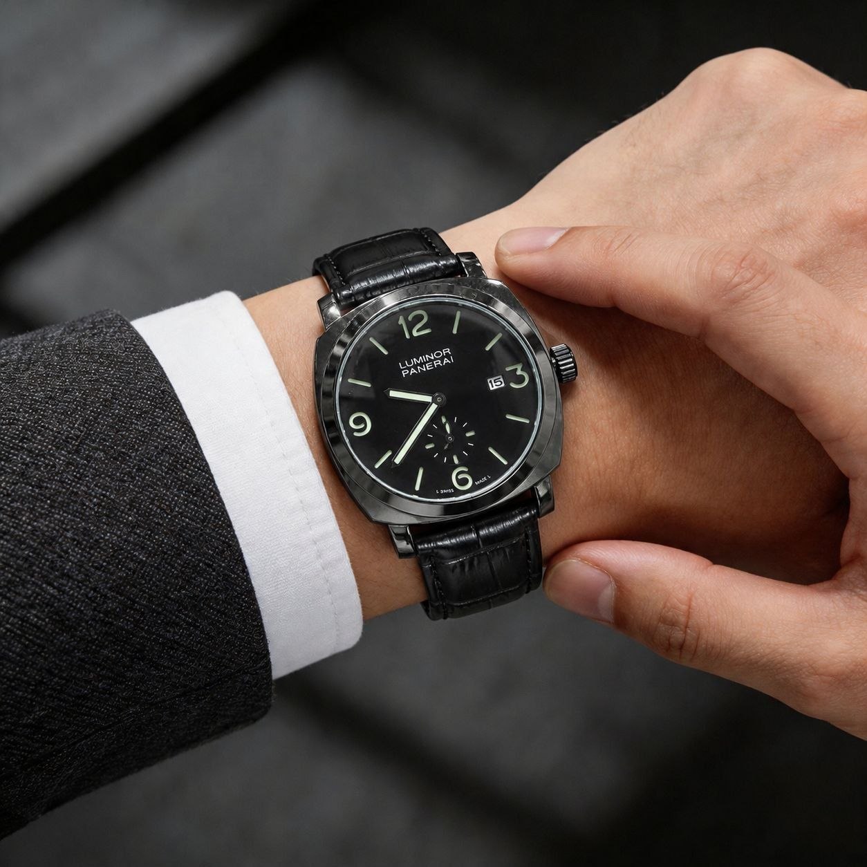 ساعت مچی مردانه ☑️LUMINOR        PANERAI       ☆LP7030 ♡انتخابی متفاوت ✨  لومینور پنرای  قفل کمربندی بندچرمی   موتور زیرثانیه  صفحه شب نما دارای روز شمار قاب مشکی