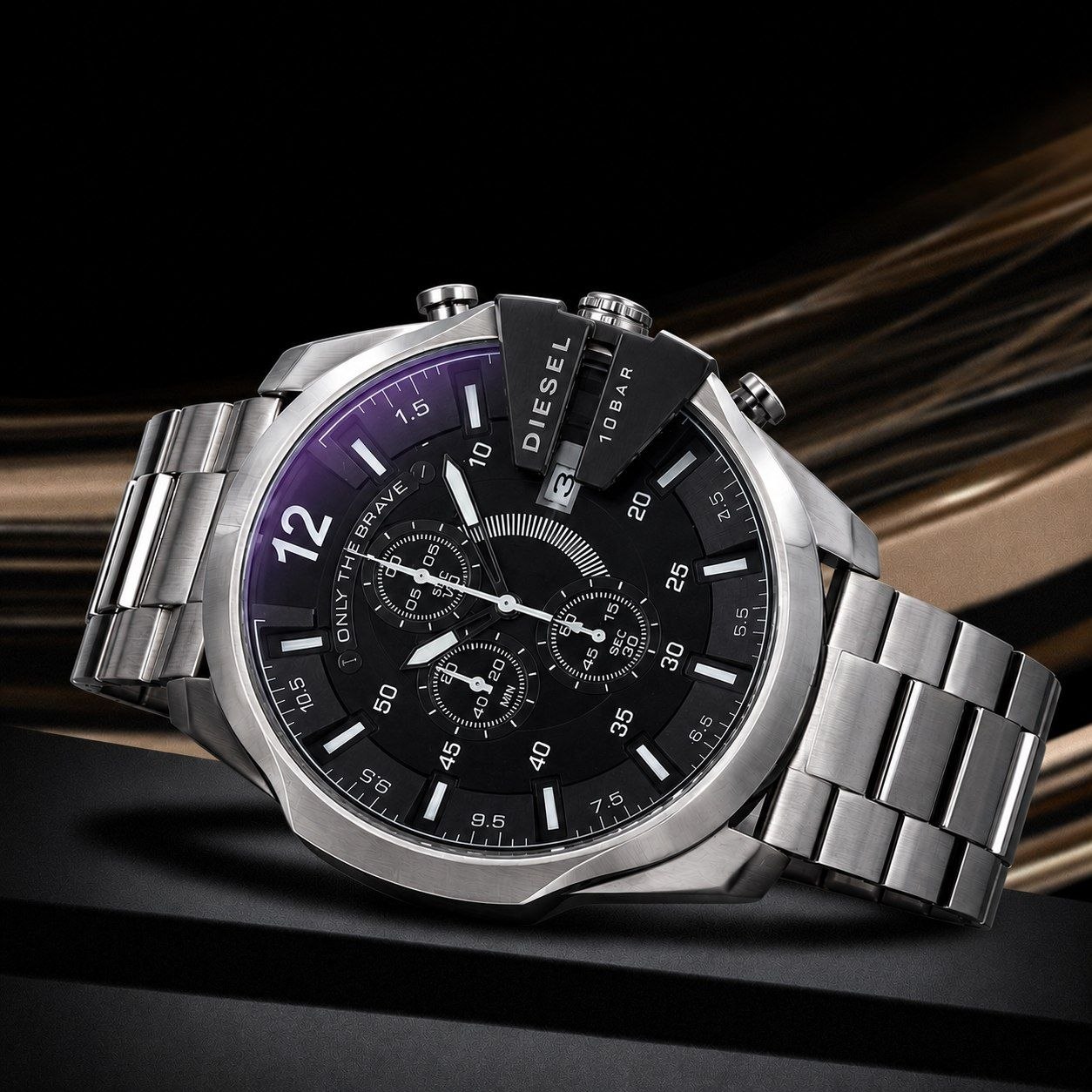 ساعت مچی مردانه ☑️ DIESEL   《Man collection 》                       ⌚️ دیزل شاخدار مناسب آقایان  طراحی اسپرت و خاص  کرنوگراف  قفل کلیپسی بند استیل شیشه انتی رفلکس سه موتور فعال دارای روز