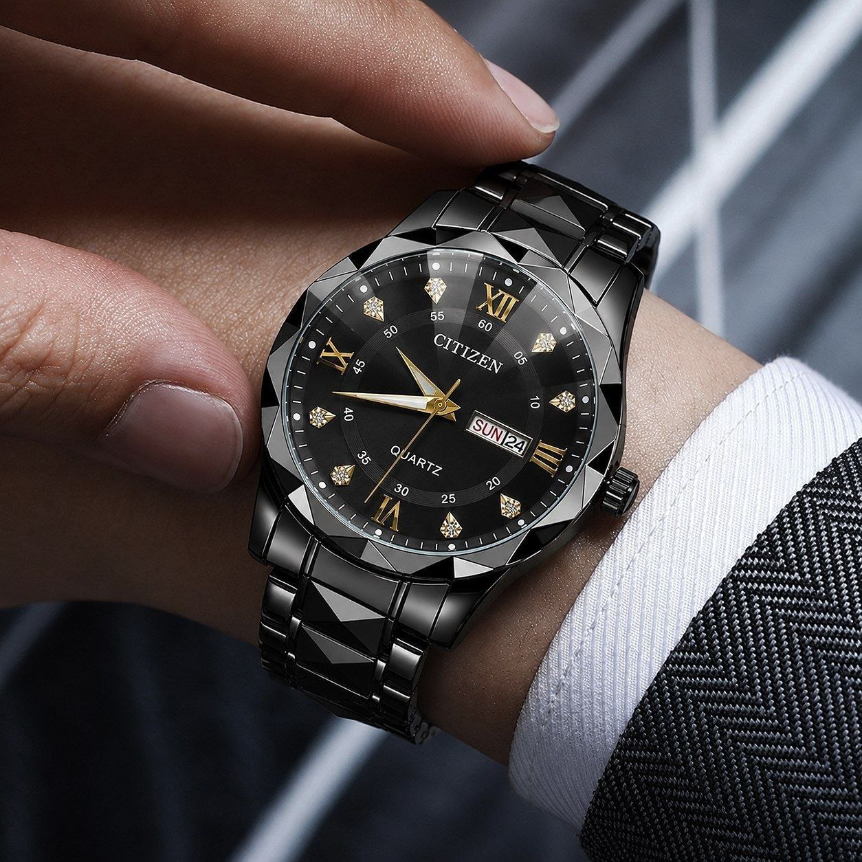 ساعت مچی مردانه ☑️CITIZEN  Man collection               ⌚️سی تیزن الماس مدلی نو  رفرانس4200GO دارای روز شمار و ایام هفته  طرح الماس بند استیل مقاوم دربرابر آب  قفل کلیپسی  موتور کوارتز