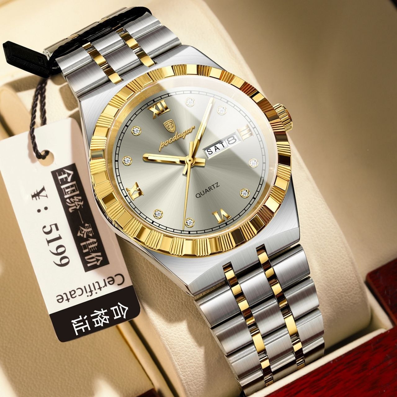ساعت مچی مردانه ☑️poedagar   New collection ✨️   Original watch    《highe quality》                       🔥پوداگار   دارای روز شمار   ایام هفته  صفحه شب نما  برند شرکتی  بند استیل قطر صفحه ۴۲ میل ضدآب تا عمق بالا شیشه معدنی رنگ ثابت  قفل سگک دوپروانه ای  موتور کوارتز