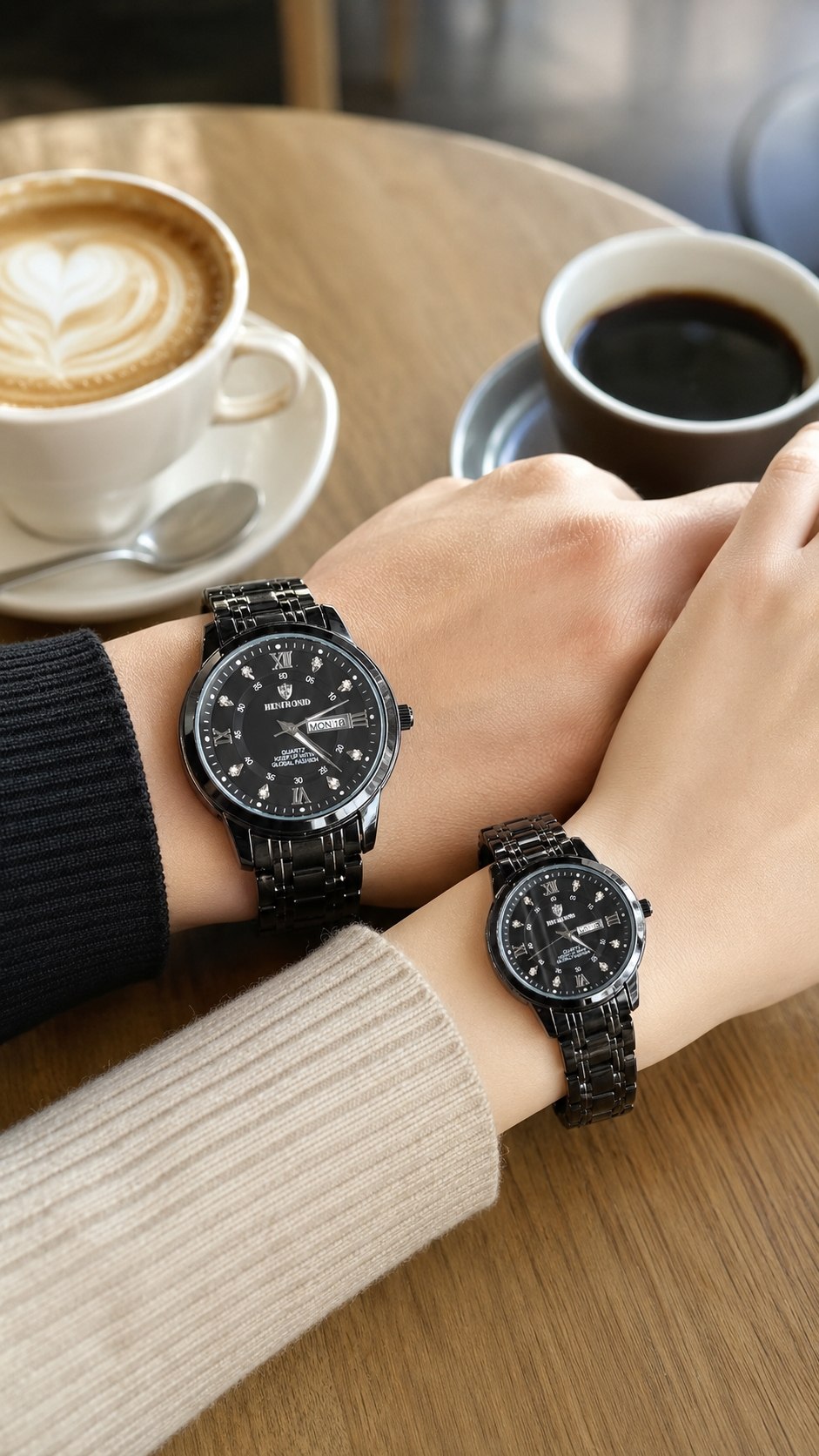 ست ساعت زنانه و مردانه ☑️BIN BOND  Couple watch👩‍❤️‍💋‍👨  《highe quality》       🫆Original watch               ⌚️بین باند مدلی نو  مقاوم دربرابر آب برندشرکتی اوریجینال   دارای روز شمار  ایام هفته  بند استیل فولاد شیشه سافایر  شب نما قفل دو پروانه  موتور کوارتز