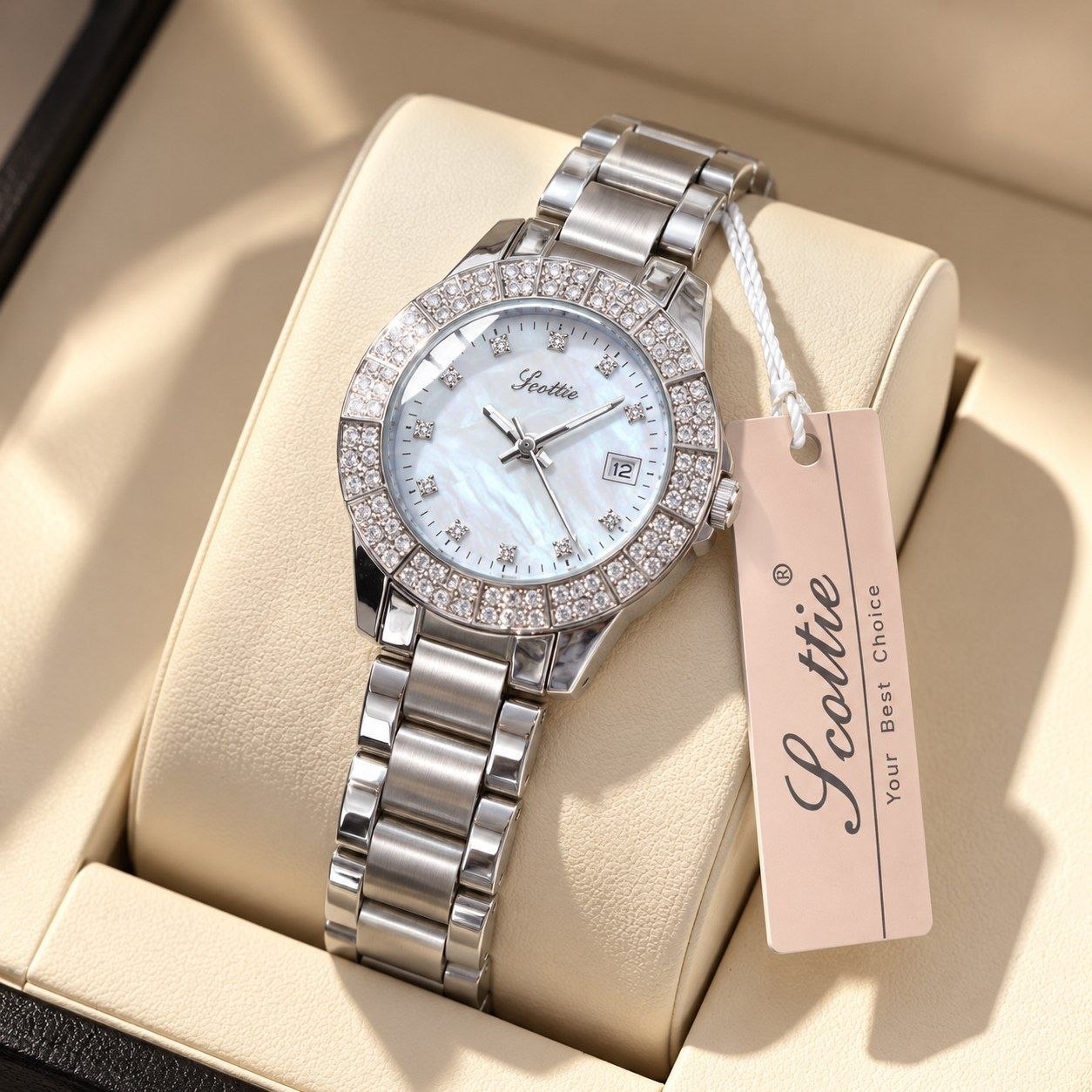 ساعت مچی زنانه ☑️scottie    Original watch 💎   ظرافتی که ماندگار می‌مونه   مستر کوالیتی⚡️ اسکاتی زنونه  برند اوریجینال شرکتی گرید تری ای پلاس  شیشه سافایر معدنی تراش قفل پروانه ای استیل موتورشرکتی ژاپنی  بند استیل فولادی  آنتی الرژی  ▫️ ضمانت کارکرد ✅ ▫️ ضمانت ثبات